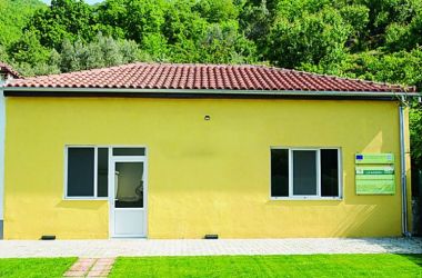 Εργαστήριο εξωτερικά